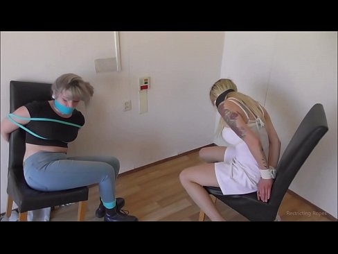 ❤️ Addictus / ligatus et clausus / puella in tribulatione at porn la.taxiklass.ru